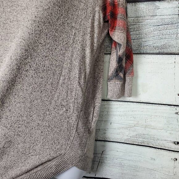Maurices Beige Knit Sweater with Red Plaid Raglan Sleeves Cozy Pullover Size Sma - Picture 4 of 8